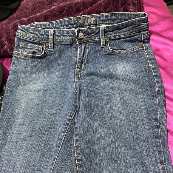 Sarah Jessica Parker’s Brand “Bitten Jeans” NWOT. - Picture 5 of 7